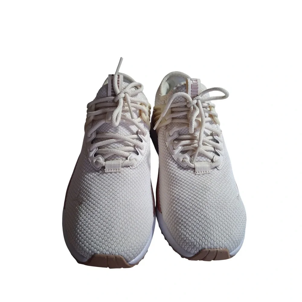 PUMA Women's size 8 Pacer Future Lux Athletic‎ Loungewear Comfort Prep Sneakers